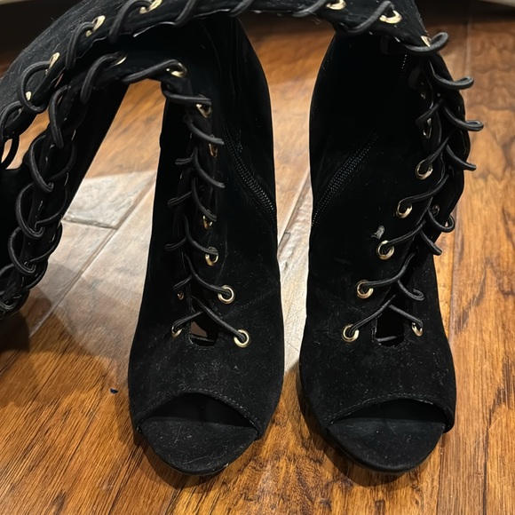 Over the knee boots - Picture 4 of 6